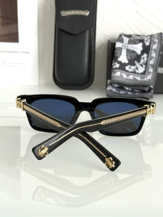 Picture of Chrome Hearts Sunglasses _SKUfw73585227fw